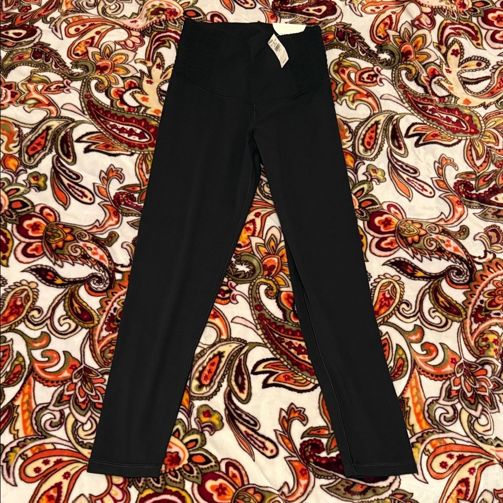 NWT Aerie OFFLINE Real Me 7/8 Leggings, women’s medium